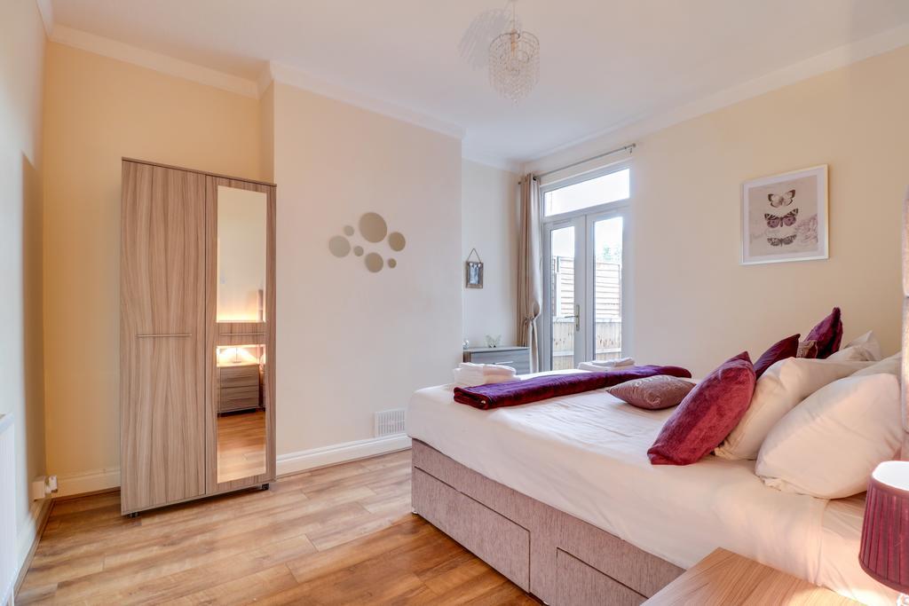 Seventy Eight Leilighet Southend-on-Sea Eksteriør bilde